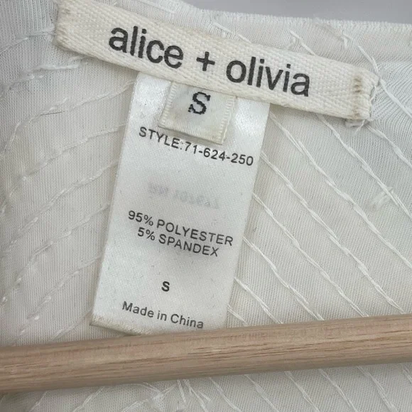 Alice + Olivia Sequin Babydoll Dress White and Silver Chevon Sequin Size Small - Picture 6 of 6